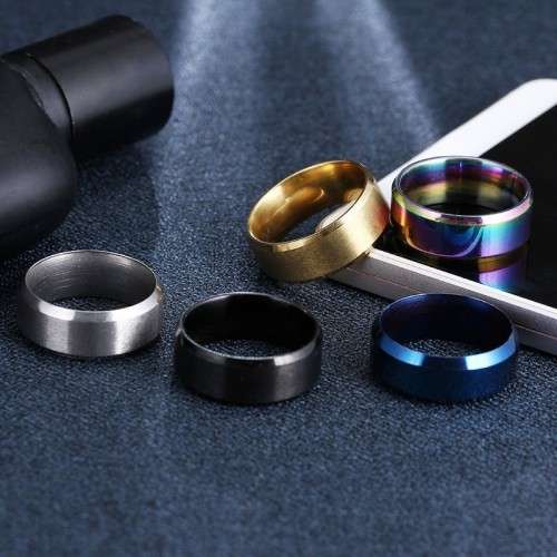 Retail Price R 1 599  Multi Colored Titanium Men's Ring 8 mm Size 10 US