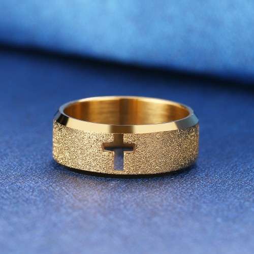 RETAIL PRICE: R 999 (NEVER FADE) Titanium "Cross" Ring Size 8 US (GOLD ONLY)