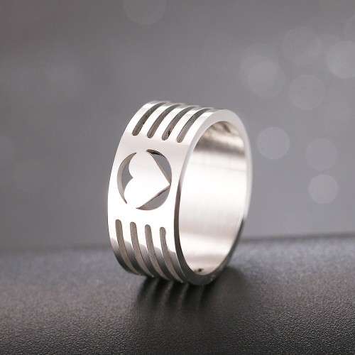 Retail Price R 999 Titanium (NEVER FADE)  Heart Ring Size 6 US (SILVER ONLY)