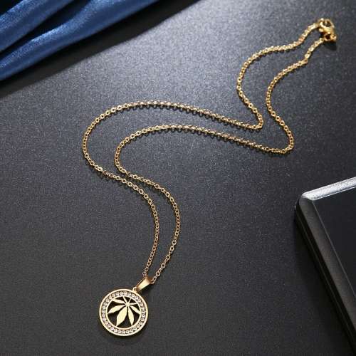 TITANIUM (NEVER FADE) "Canabis Leaf" Necklace 45 cm  (SILVER ONLY)