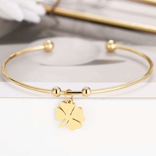 RETAIL PRICE: R 1299 Adjustable Titanium (NEVER FADE) "Clover" Charm Bangle (GOLD )