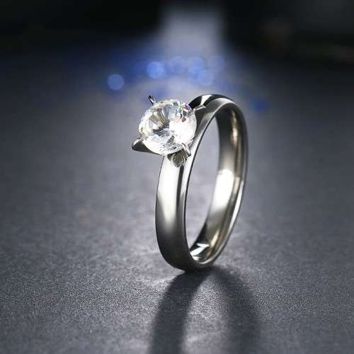 Retail Price: R 1 799 (NEVER FADE) Titanium Ring With Swarovski Diamond Size 11 US (SILVER ONLY)