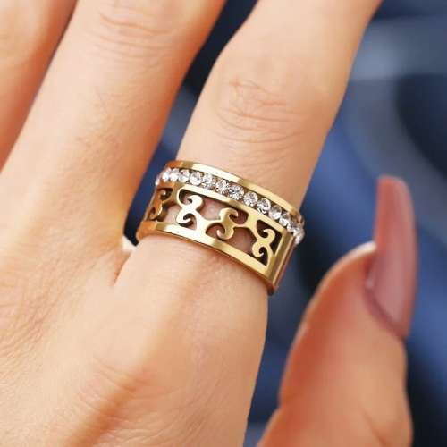 TITANIUM (NEVER FADE) Pattern Ring With Simulated Diamonds (SILVER ONLY)