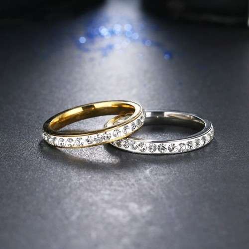 RETAIL PRICE: R 1 999 Titanium (NEVER FADE) Diamond Ring Size 9 US (SILVER ONLY)