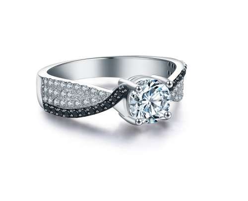 *0.75CT SOLID 925 STERLING SILVER PRINCESS CUT RING *