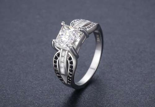 * 2 CT SOLID 925 STERLING SILVER BEZEL CUT RING*