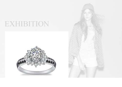 * 0.75 CT SOLID 925 STERLING SILVER CLUSTER RING*