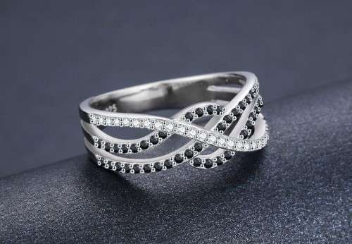 *SOLID 925 STERLING SILVER CROSS OVER RING *