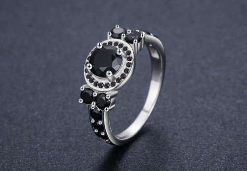 *1.25 CT SOLID 925 STERLING SILVER BLACK SPINEL HALO RING*