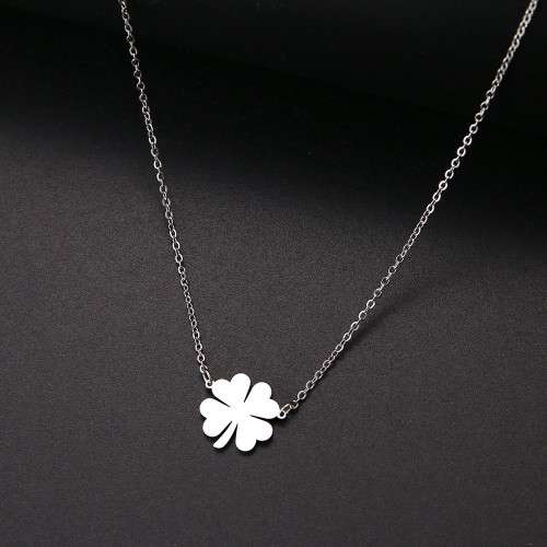 TITANIUM (NEVER FADE) 4-Leaf Clover Necklace 45 cm (SILVER ONLY)