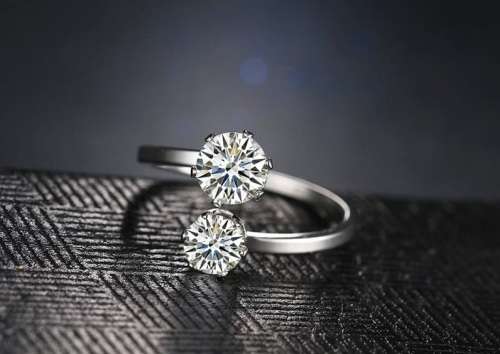 Retail Price R1199 TITANIUM (NEVER FADE) Simulating Diamond Ring Size 8 US  (SILVER ONLY)