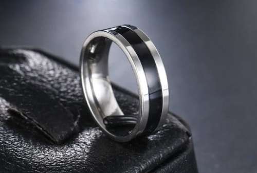 Retail Price R1099 TITANIUM (NEVER FADE) MENS BLACK AND SILVER Ring SIZE 11 US
