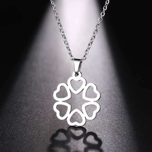 TITANIUM (NEVER FADE) HEART FLOWER Necklace 45cm (SILVER ONLY)
