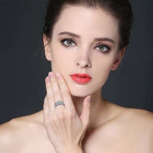 Retail Price R2899 1.5CT SOLID 925 STERLING SILVER RING SIZE 8 US