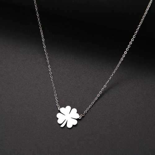 TITANIUM (NEVER FADE) CLOVER Necklace 45cm (SILVER ONLY)