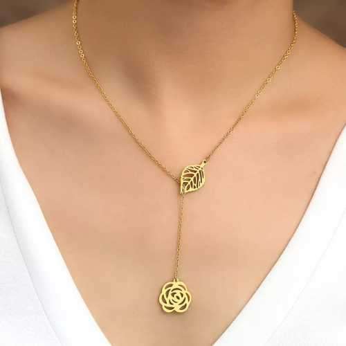 Retail Price R1399 TITANIUM (NEVER FADE) ROSE WITH LEAVE Necklace 45cm (SILVER ONLY)