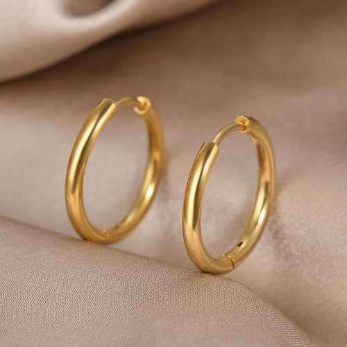 Retail Price R499 TITANIUM (NEVER FADE) HOOP EARRINGS 14mm (SILVER ONLY)