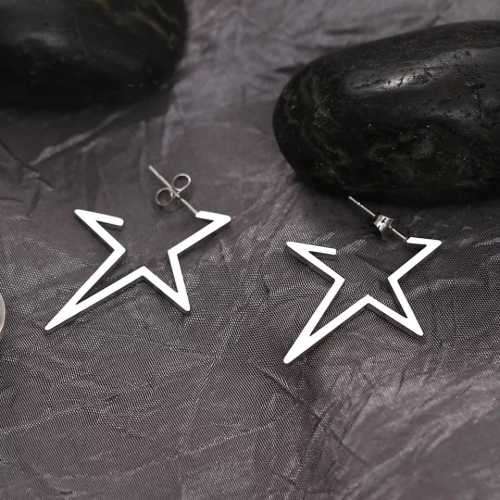 Retail Price R699 TITANIUM (NEVER FADE) STAR Earrings (SILVER ONLY)