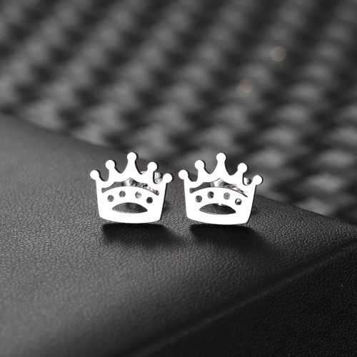 Retail Price R599 TITANIUM (NEVER FADE) GOLD CROWN Earrings
