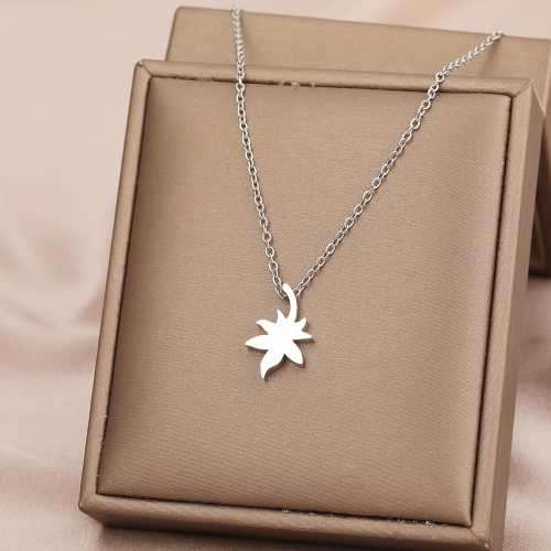 Retail Price R1299 TITANIUM (NEVER FADE) SILVER LEAF Necklace 45cm
