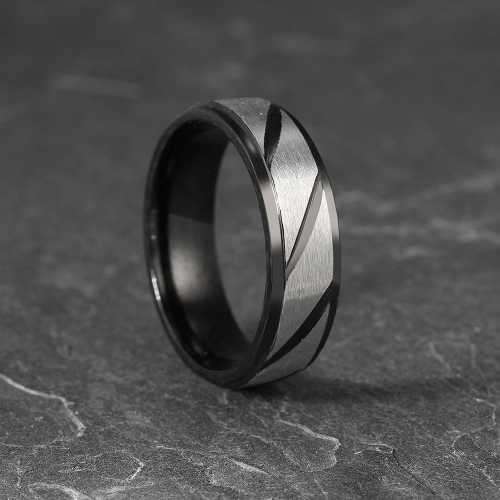 Retail Price R1399 TITANIUM (NEVER FADE) SILVER & BLACK Ring SIZE 11 US