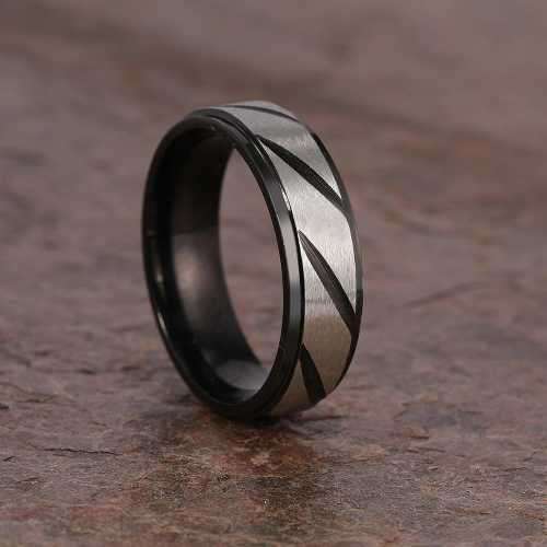 Retail Price R1399 TITANIUM (NEVER FADE) SILVER & BLACK Ring SIZE 11 US
