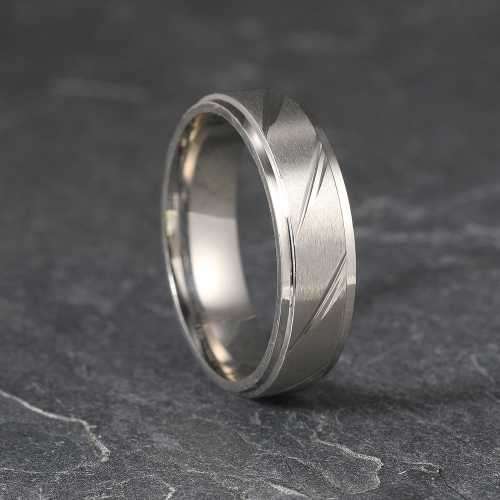 Retail Price R1399 TITANIUM (NEVER FADE) SILVER Ring SIZE 11 US