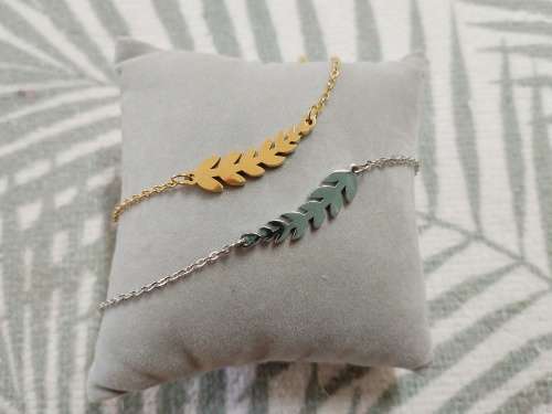 GOLD FEATHER Necklace 45cm