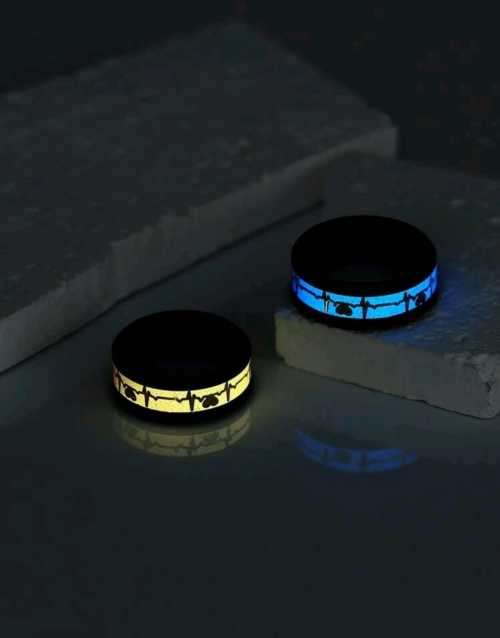 GLOW IN THE DARK RING WITH HEARTBEAT (PINK)