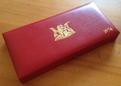 Empty RED SA Mint Box for 1974 Long Proof set