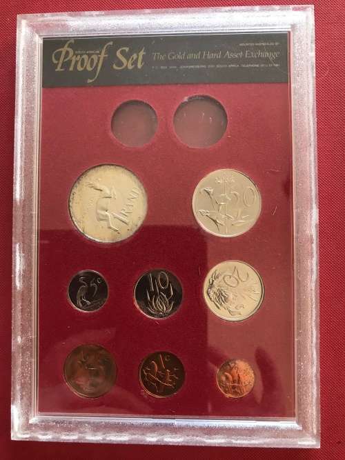 GOLD AND HARD ASSET EXCHANGE 1973 SA PROOF SET IN PERSPEX
