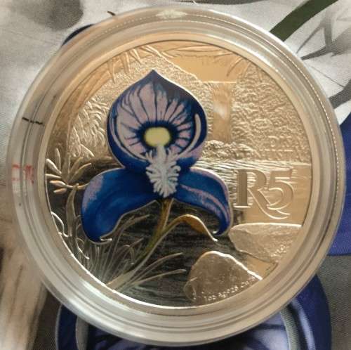 Lovely low mintage Colourised SA Mint Proof 2016 Silver R5 - Blue Bearded Disa