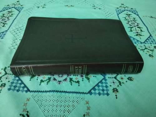 Bible NJKV leather feel, Ultrathin , leather feel. Concordance and red letter