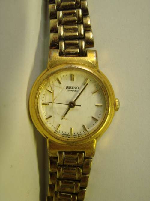 SELECTION OF HIGH BRANDED WATCHES FOR REPAIRS : SEE ALL PICTURES