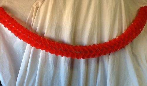 Concertina colorful banner - hanging with scallop 1.7m - red