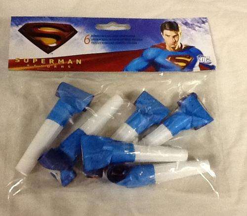 Superman kids party blow outs (6 per pack)