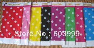 Polka dot plastic table cover - yellow