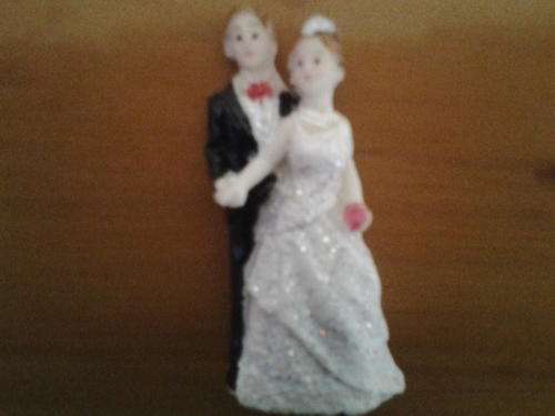 Wedding cake topper 6cm - bride and groom