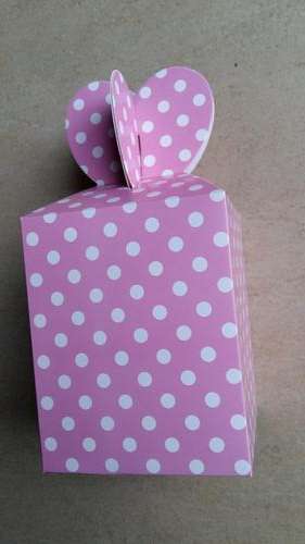 Coloured party boxes - 6 per pack - light pink polka dot