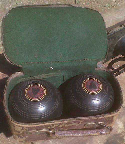 ROLBALLE X 2 IN LEERTASSIE