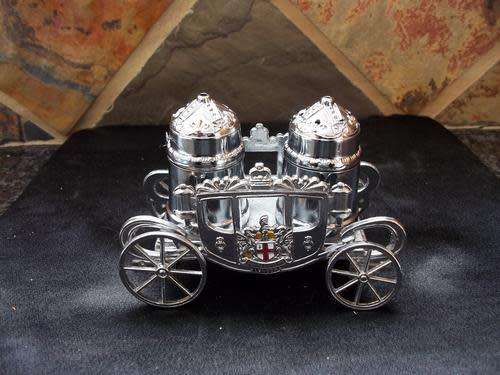 VERY UNUSAL SALT AND PEPPER SET