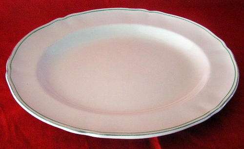 Superb!! For the discerning lady!!! Genuine Alfred Meakin Serving Dish