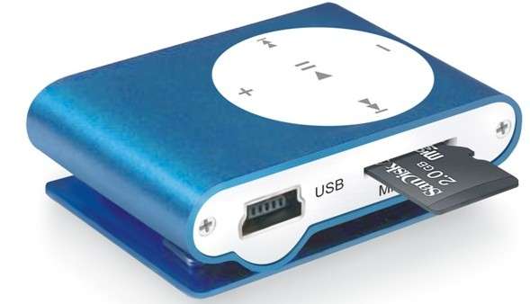 MINI METAL MP3 PLAYER PLEASE NOTE THIS UNIT INCLUDES A 2GB SD CARD.