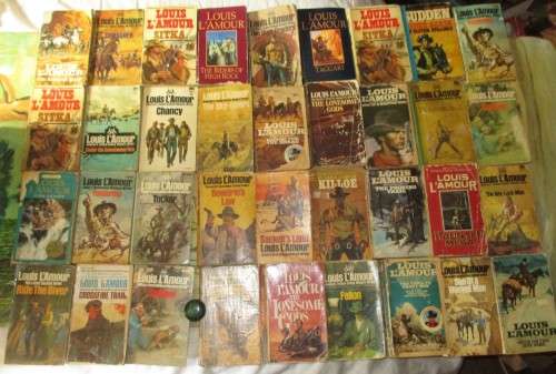 LOUIS L'AMOUR WESTERN BOOKS x 36