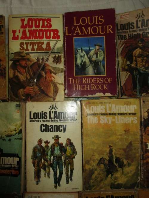 LOUIS L'AMOUR WESTERN BOOKS x 36