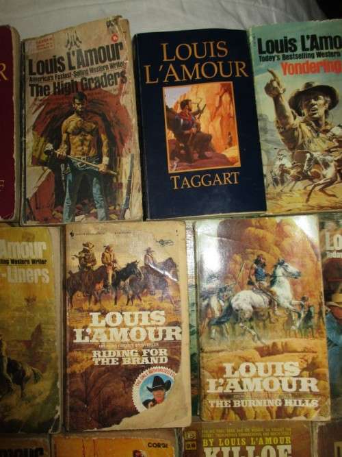 LOUIS L'AMOUR WESTERN BOOKS x 36