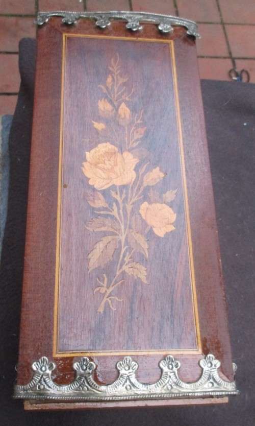 Chess Table . Chess Set and Chess Box