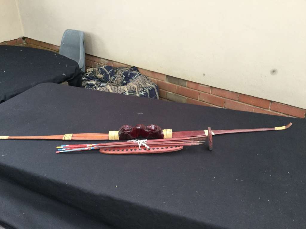 American Bow and Arrow Ornamental Set