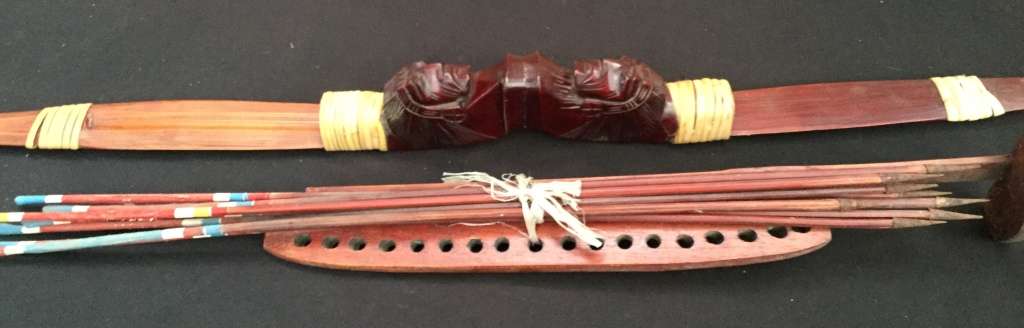 American Bow and Arrow Ornamental Set