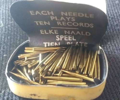 Gramophone Needles x 5 Tins with original needle`s